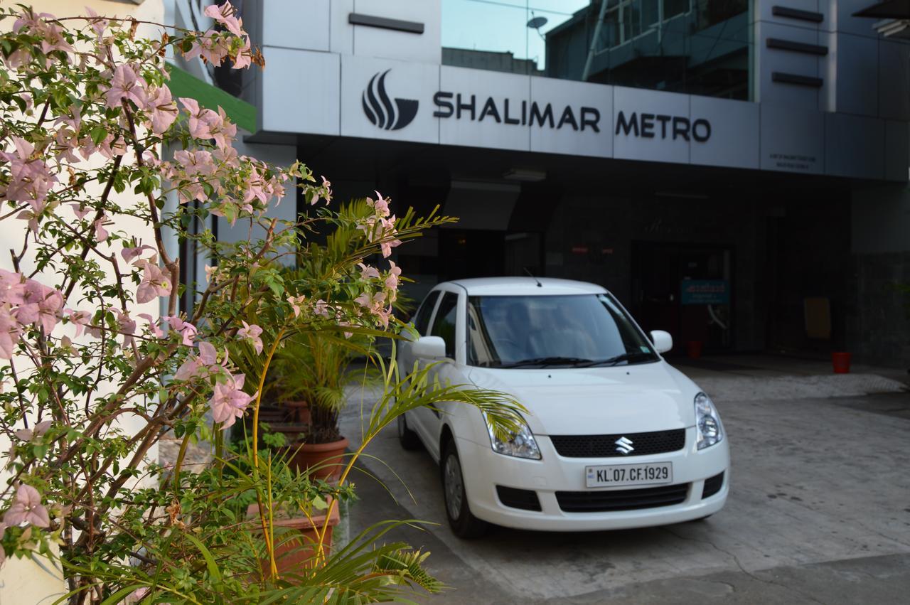Hotel Shalimar Metro à Kochi Extérieur photo