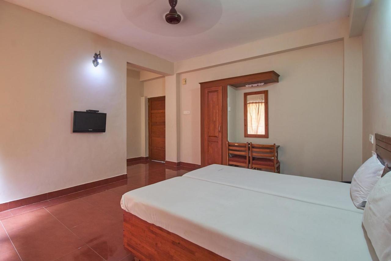 Hotel Shalimar Metro à Kochi Extérieur photo