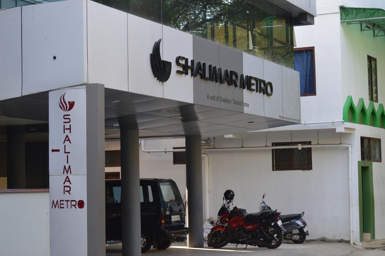 Hotel Shalimar Metro à Kochi Extérieur photo
